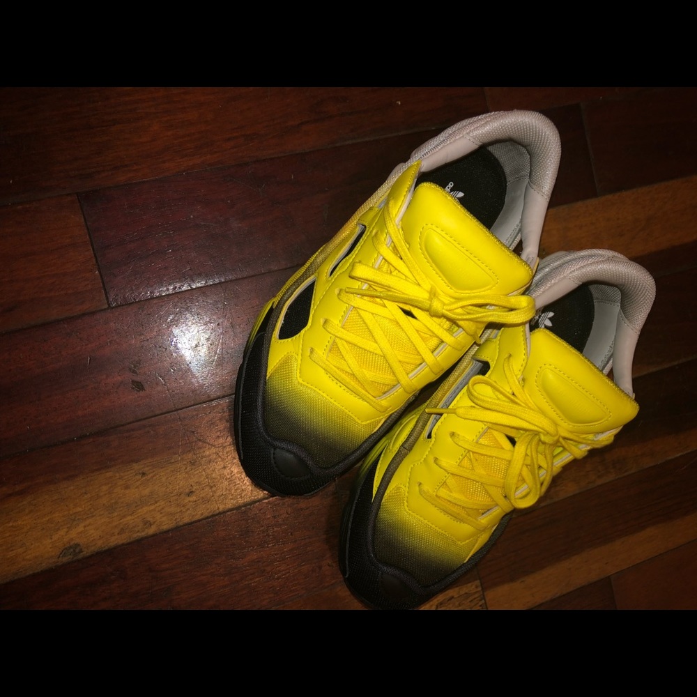 RAF Simmons - Picture 2 of 3